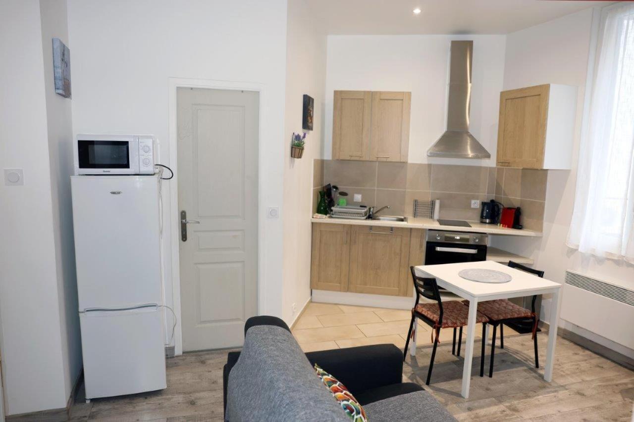 Proche Centre-ville Apartment Nice